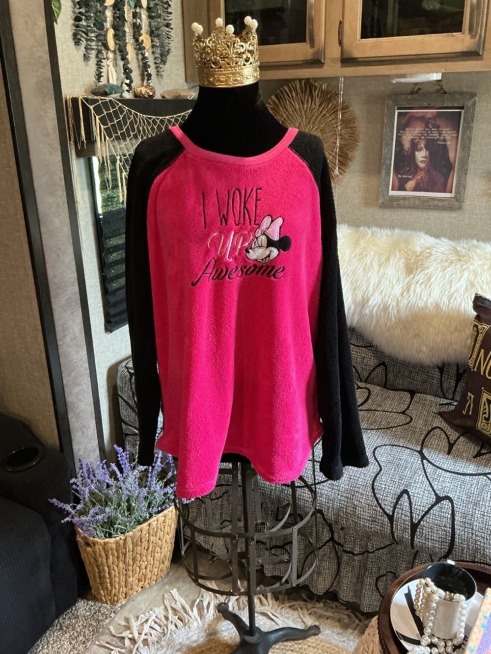 Disney Pink and Black Minnie Mouse 'I Woke Up Awesome' Fleece Top